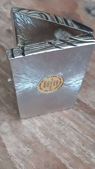 Estée Lauder Vintage Compact - Navajo Style Collectable Gem