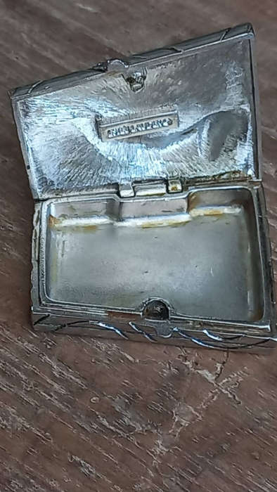 Estée Lauder Vintage Compact - Navajo Style Collectable Gem