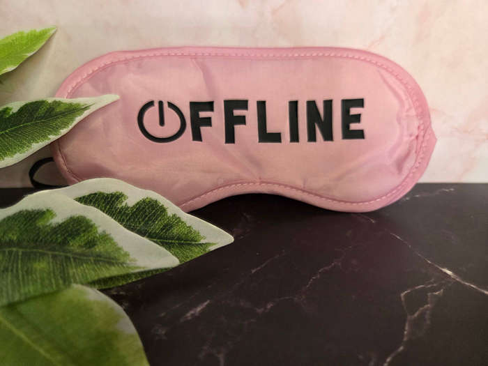 Offline sleeping mask