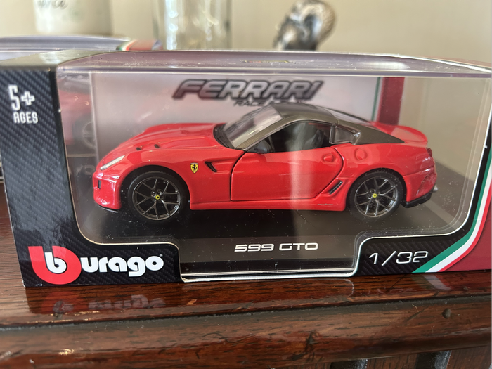 Ferrari - race and play