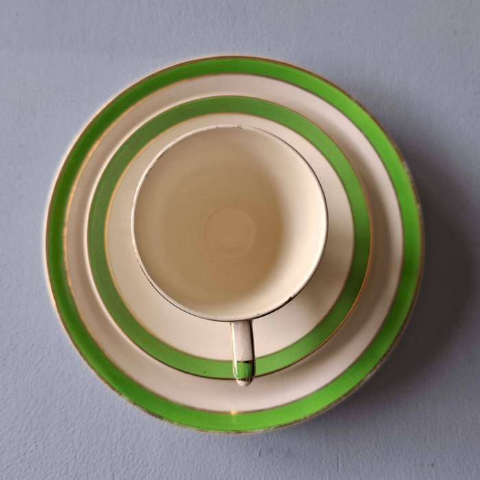 3 Art Deco coffee cups and saucers in Apple Mint Green and White