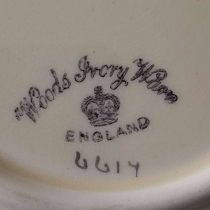 1930s Wood's Ivory Ware Serving or Salad Bowl