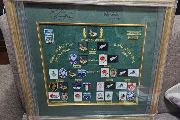 Rugby World Cup 1995 Final Badge Set signed Mandela and Pienaar