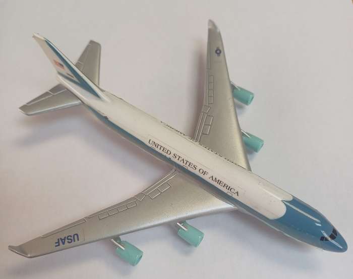 USAF - "AIR FORCE 1" - BOEING 747-200 SCALE 1:500 DIE CAST MODEL