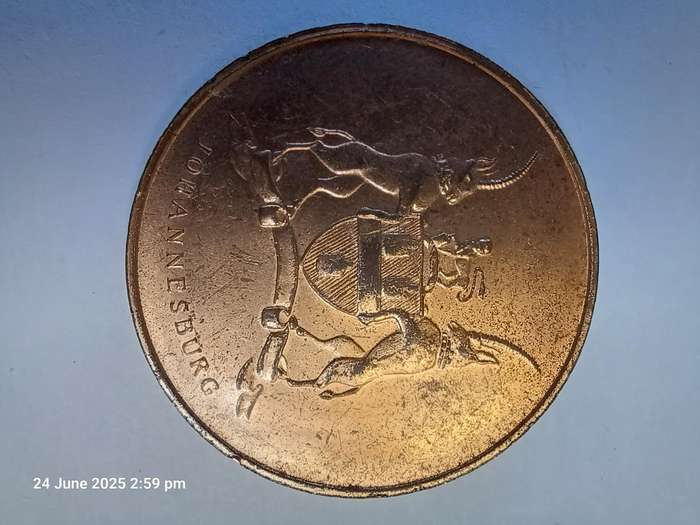 RSA 1966 JOHANNESBURG 5 YEAR REPUBLIC MEDALLION - BRONZE