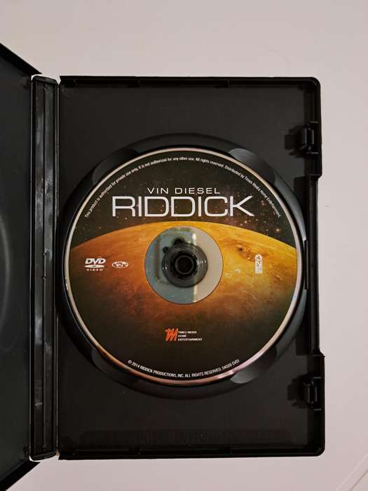 Riddick DVD (2013)
