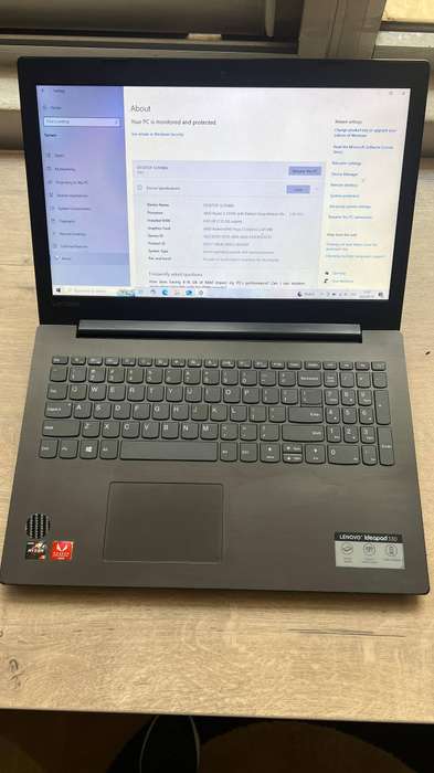 Lenovo ideapad 330 AMD Ryzen 3 8gb ram 256gb ssd