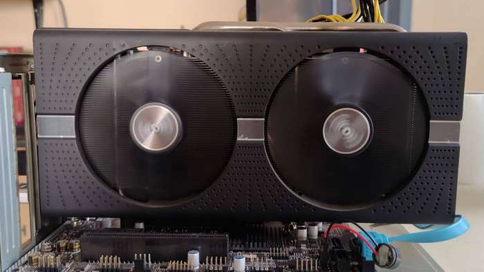  SAPPHIRE RX 580 4GB NITRO+  DOMINATE 1080P GAMING 