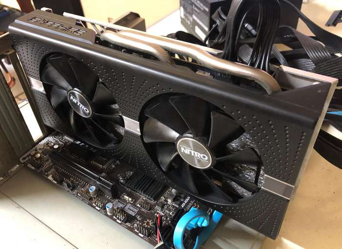 Epic!! RX570 4GB Nitro+ Built to perform. Only R1299.95 (Slightly Negotiable)