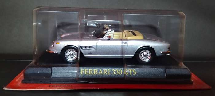 Ferrari 330 GTS Model Car