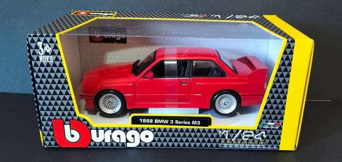 Bburago 1:24 1988 BMW 3 Series M3