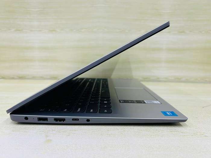 LENOVO LAPTOP IDAPAD 1i 15" INTEL CELERON [R] N4500 1.10GHz 1.11 GHz RAM 8GB 256 SSD