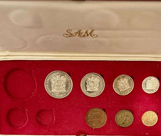 South African 1978 Proof mint set without R1