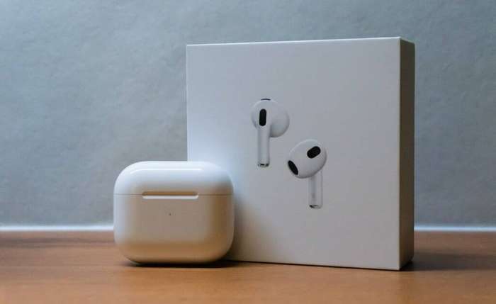 Apple AirPods