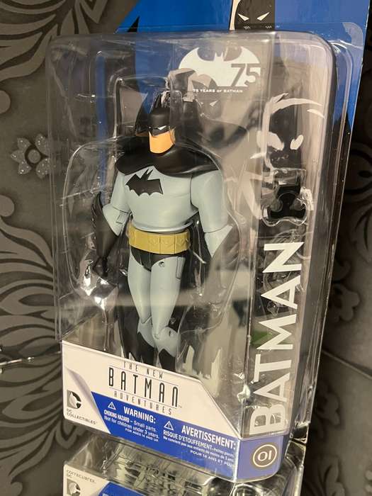 Batman  The New Batman Adventures (DC Collectibles 75 Years Edition)  Action Figure