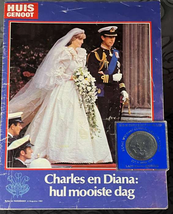 1981 Royal Wedding Collectors Lot  Crown Coin (Charles & Diana) + Huisgenoot Magazine
