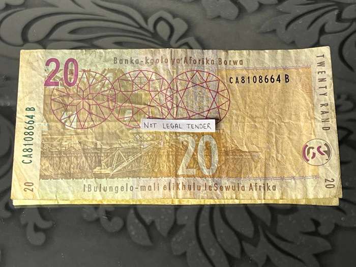 South Africa R20 Elephant Banknote  Signed by Governor Tito Mboweni  Collectors Note