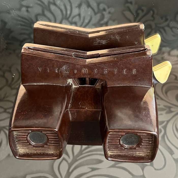 Sawyers View-Master 3D Viewer with 11 Reels  Vintage 1950s Made in USA