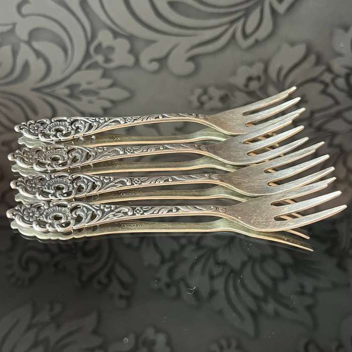 Set of 4 D Sola 90 Silver-Plated Cake Forks  Ornate Floral Design