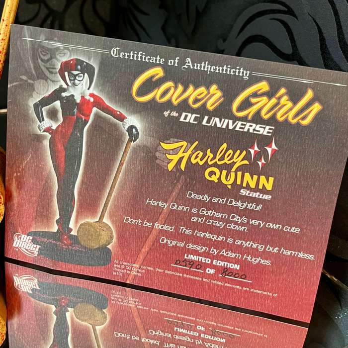 DC Direct Cover Girls of the DC Universe  Harley Quinn Statue ~ 9.5" Display Piece