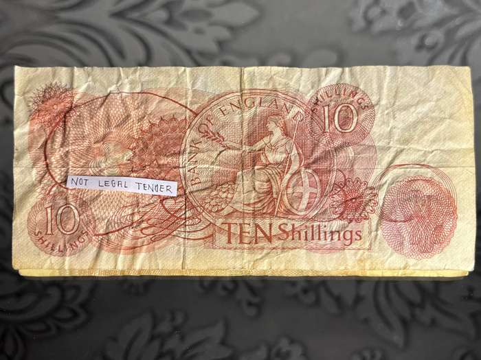 1960s Bank of England  Ten Shillings Banknote (Queen Elizabeth II)