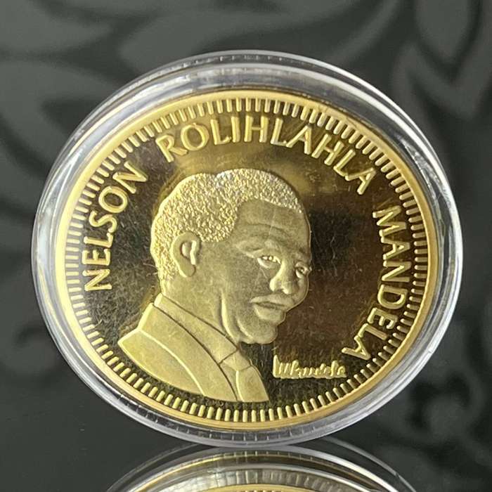 Nelson Mandela  10 Years of Freedom 2004 Proof Coin (Gold-Plated, 40mm)