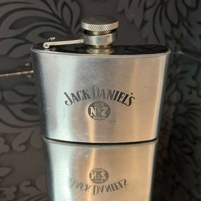 Jack Daniels Old No.7 Stainless Steel Hip Flask  4oz Vintage Collectible