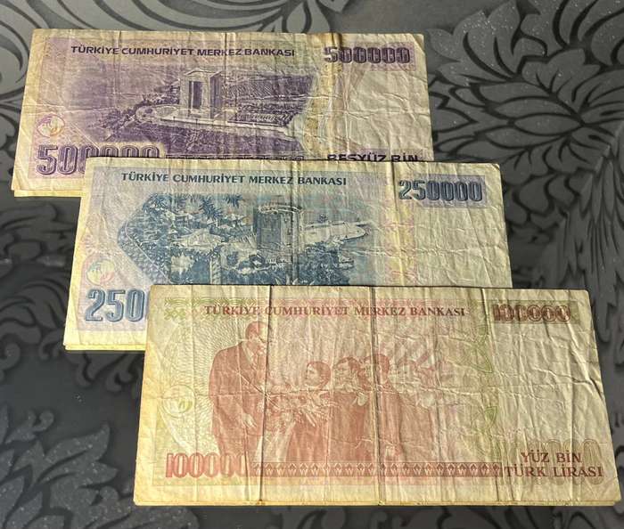 Turkey  100,000 / 250,000 / 500,000 Lira Banknotes  Atatürk Issue  Lot (3 Notes)
