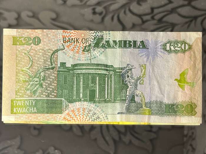 Zambia  20 Kwacha Banknote  1992 Issue  African Fish Eagle