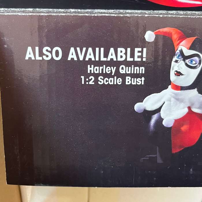 DC Direct Cover Girls of the DC Universe  Harley Quinn Statue ~ 9.5" Display Piece