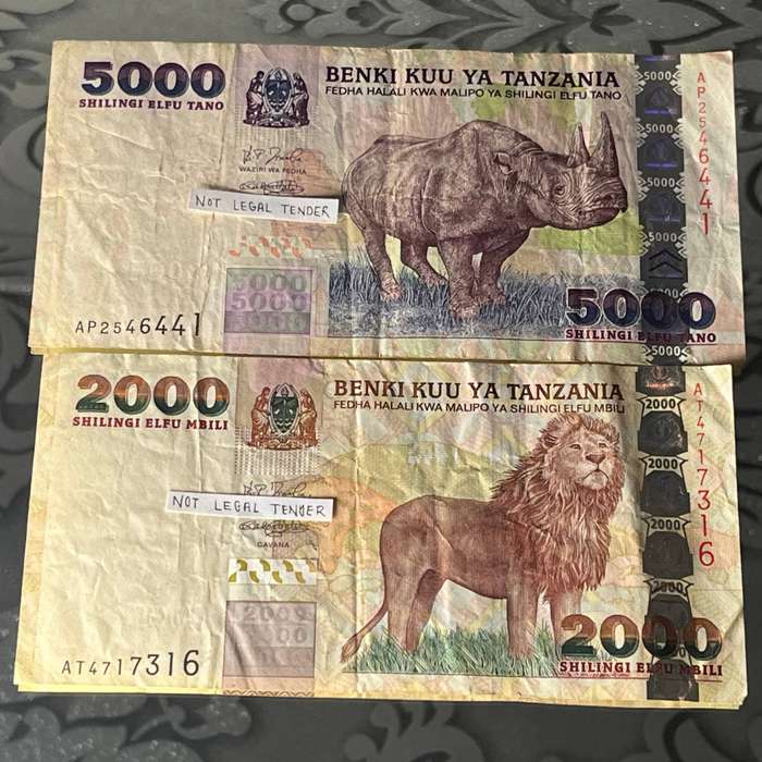 Tanzania Banknote Pair  5,000 + 2,000 Shilingi  Wildlife Series