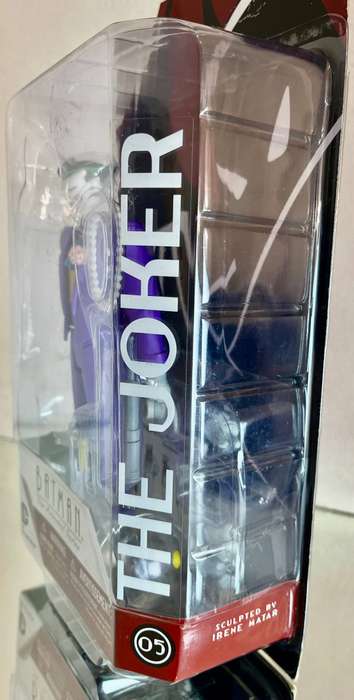 DC Collectibles  Batman: The Animated Series  The Joker (Figure #05)  With Accessories