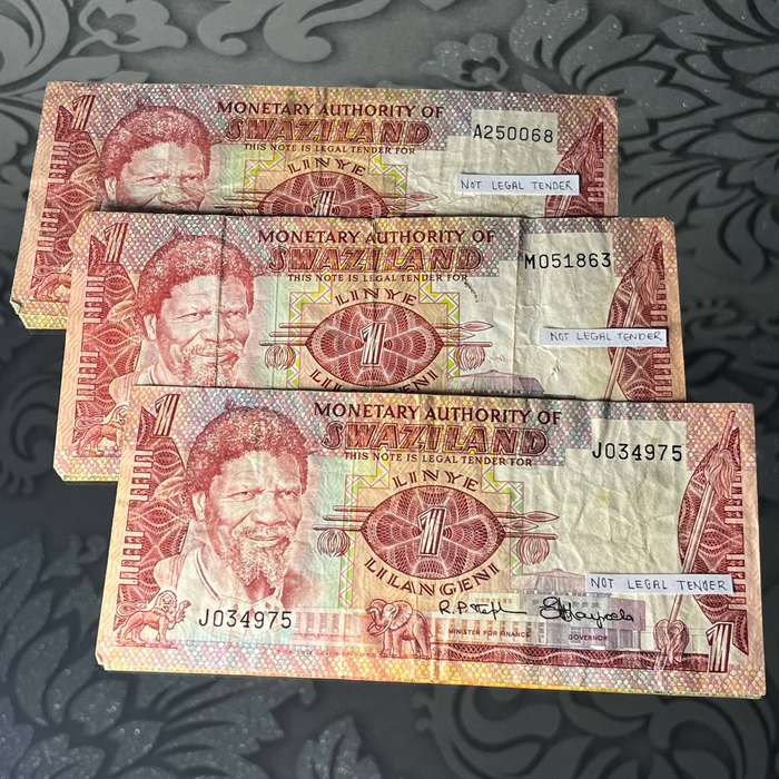 Swaziland  1 Lilangeni Banknotes (Set of 3)  King Sobhuza II
