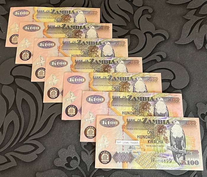 Set of 7  Zambia 100 Kwacha Banknotes  Bank of Zambia  African Collectible Currency