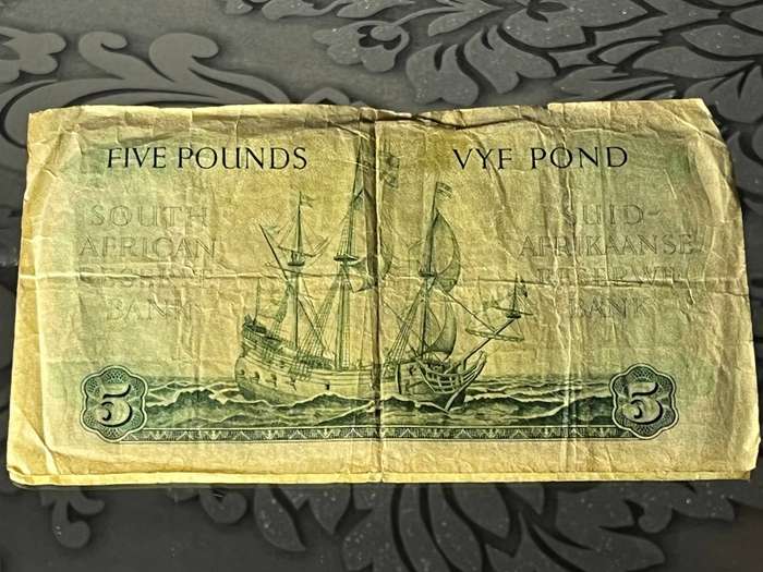 South Africa 5 Pound Banknote  Jan van Riebeeck  South African Reserve Bank