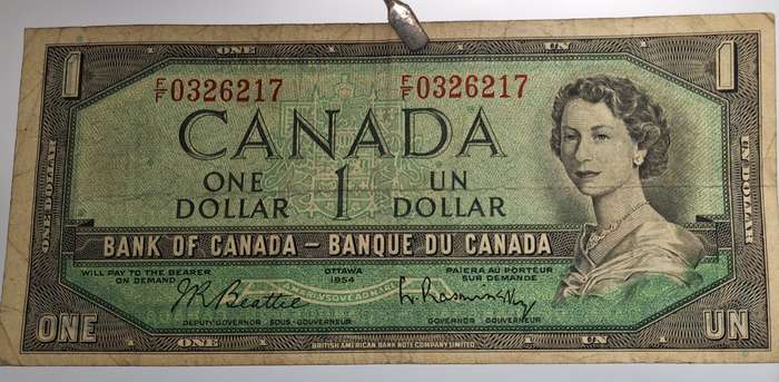 1954  Canada  1 Dollar - Elizabeth II without devil's face