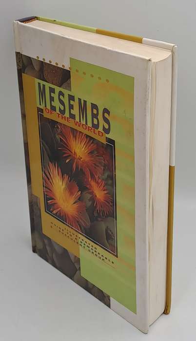 Pre-Owned : Mesembs of the World Illustrated Guide to a Remarkable Succulent Group-1st edition 1998