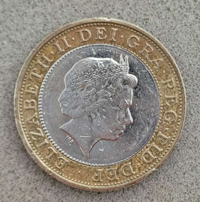 2011 United Kingdom -2 Pounds - Elizabeth II 4th portrait, Technology