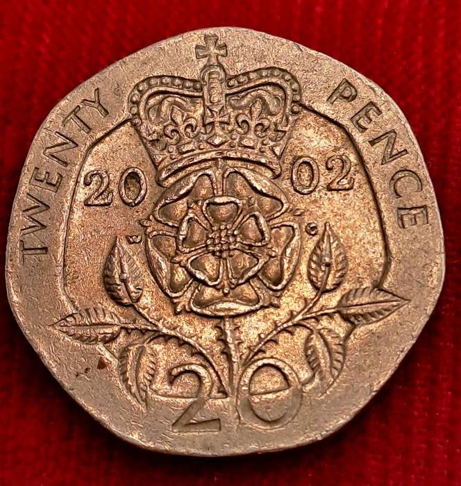 2002 United Kingdom 20 Pence - Elizabeth II 4th portrait, Tudor Rose