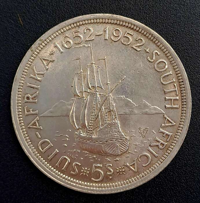 1952 South Africa Union Silver 5 Shillings - George VI 300 Years of Cape Town