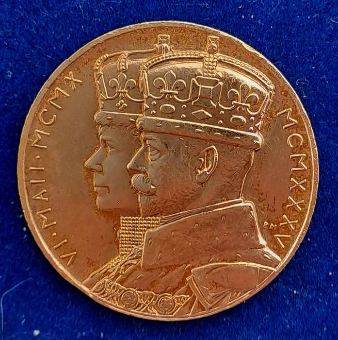 1935 South Africa Union -Medal - King George V and Queen Mary Silver Jubilee