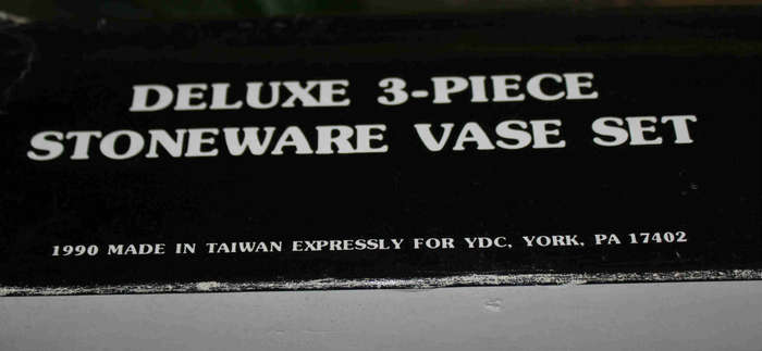 Vintage 1990 deluxe 3-Piece Stoneware Kobalt Vase Set Made in Taiwan expressly for YDC,York-as new