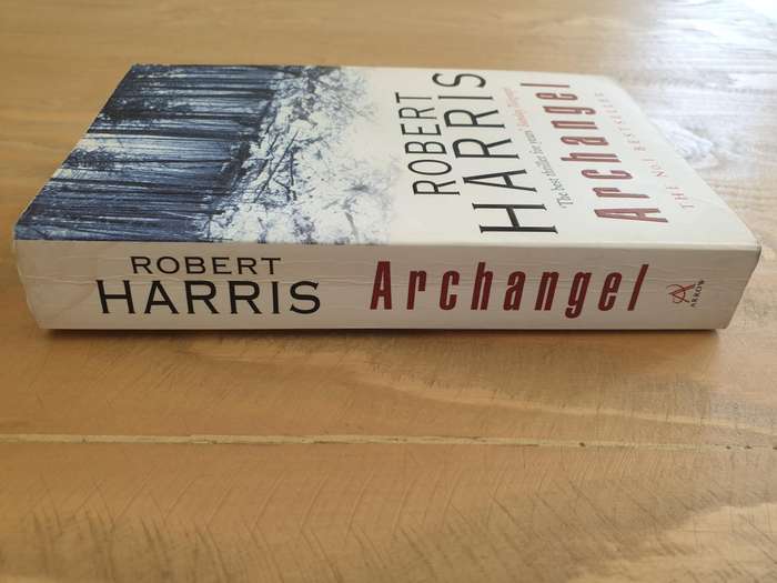 Robert Harris : "Archangel"