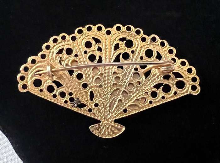c1960s Vintage Damascene Gold Tone & Silver Tone FAN w/ SPANISH GUITAR Brooch