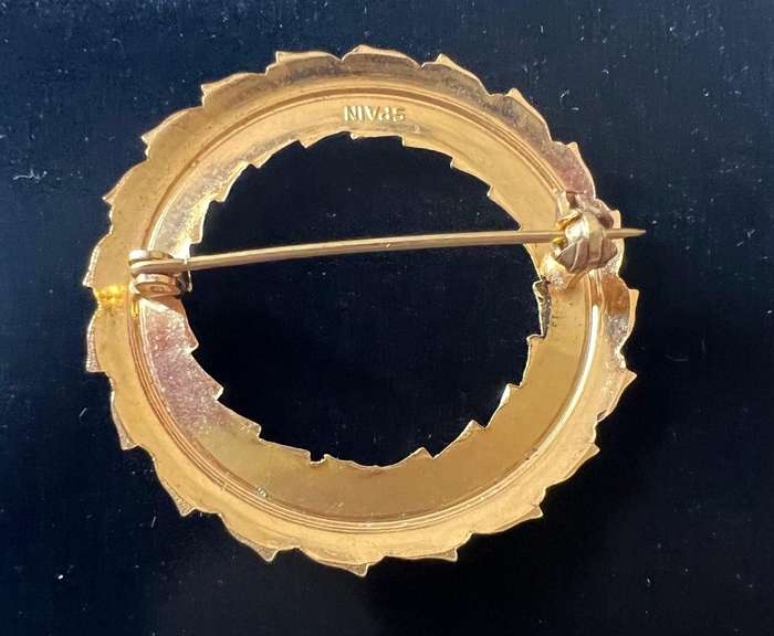 c1960s Vintage Gold Tone & Silver Tone Damascene LAUREL WREATH Brooch * Made in SPAIN
