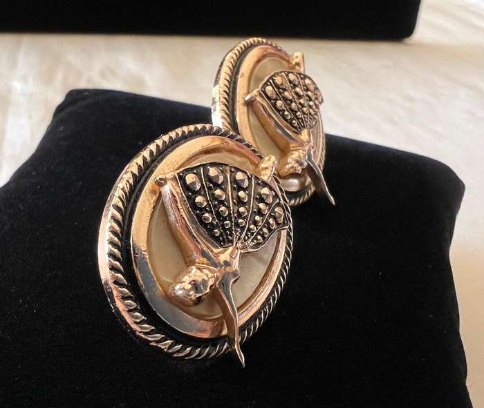 1960s Vintage Oval Gold Tone BALLERINA DANCER Clip Earrings by GLOBUS FOREIGN