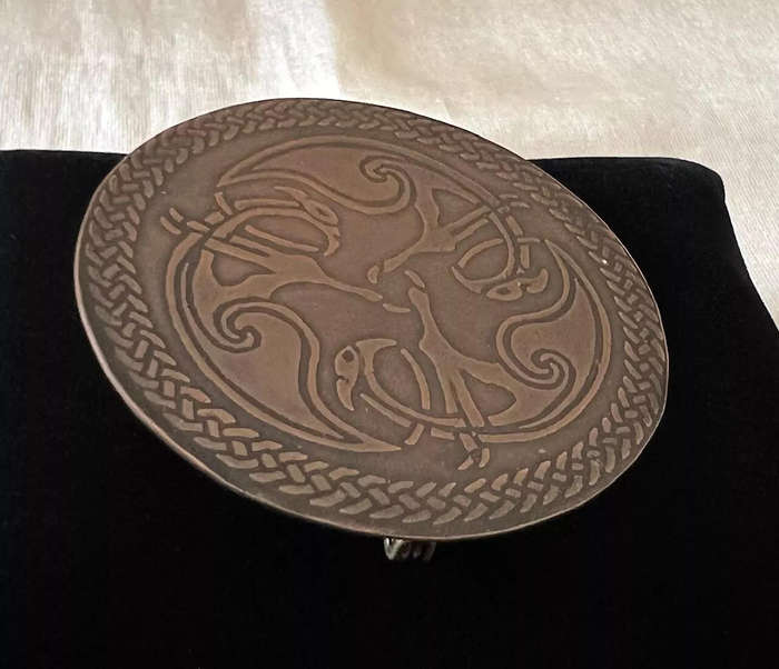 Large Vintage Round Celtic Myth Seabhac HAWK Copper Brooch * 5 cm across