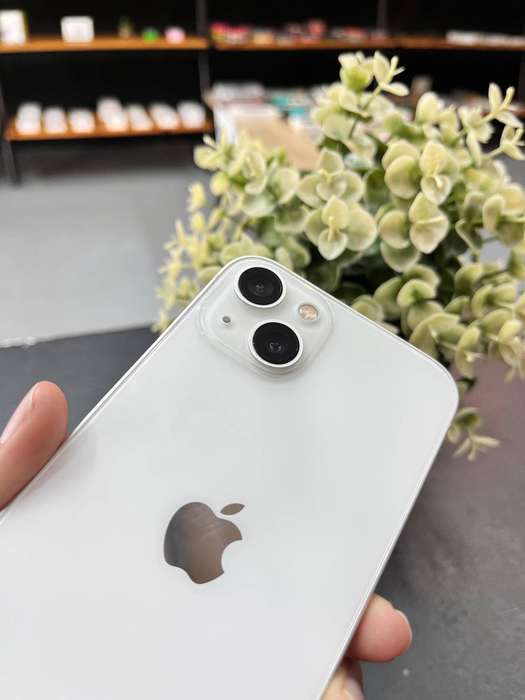 Apple iPhone 13 128GB White