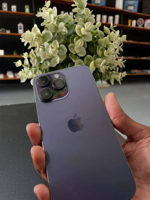Apple iPhone 14 Pro Max (like new)
