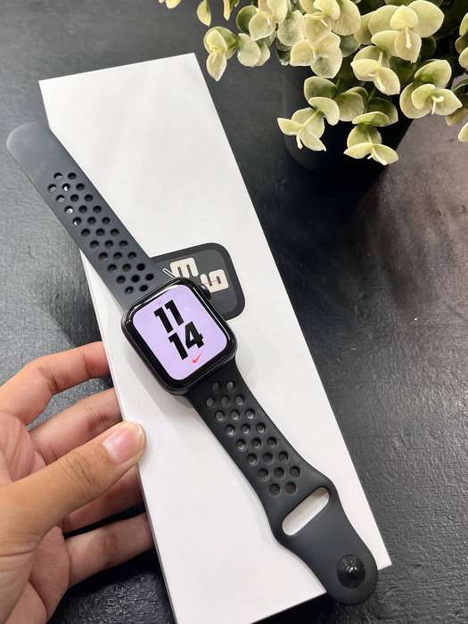 Apple Watch SE 2nd Gen